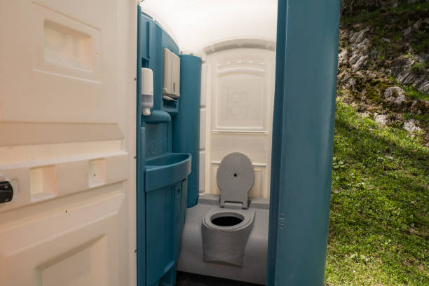 Best Portable toilet rental cost  in Del Monte Forest, CA